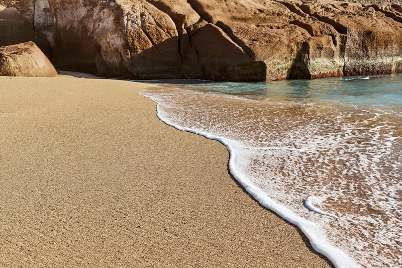 Playa de Maro: Un paraíso de la Costa del Sol